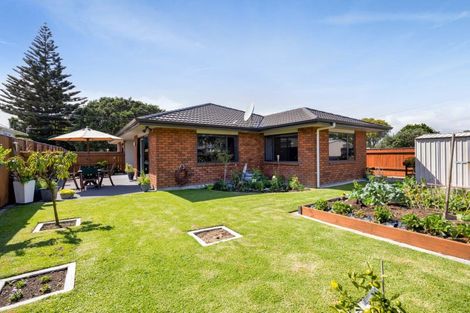 Photo of property in 109 Browne Street, Waitara, 4320