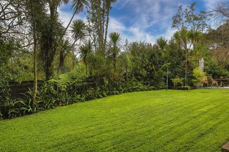 Photo of property in 17 Opanuku Road, Henderson Valley, Auckland, 0612