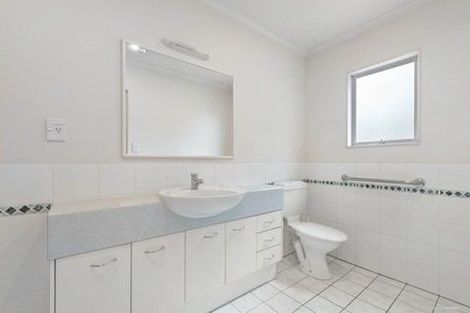 Photo of property in 10 Wineberry Place, Albany, Auckland, 0632