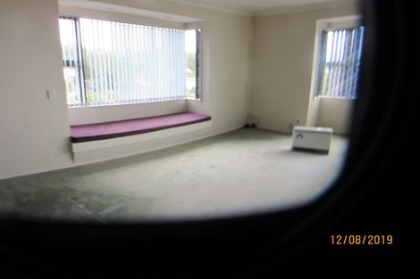 Photo of property in 56 Ribbonwood Crescent, Goodwood Heights, Auckland, 2105