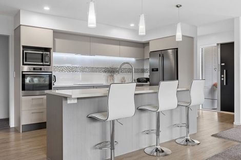 Photo of property in 22 Sequoia Way, Rangiora, 7400