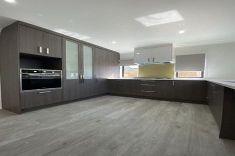 Photo of property in 14a Goldnib Place, Randwick Park, Auckland, 2105