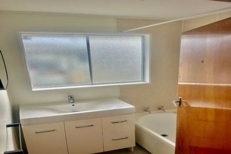 Photo of property in 16 Hyde Street, Clifton, Invercargill, 9812