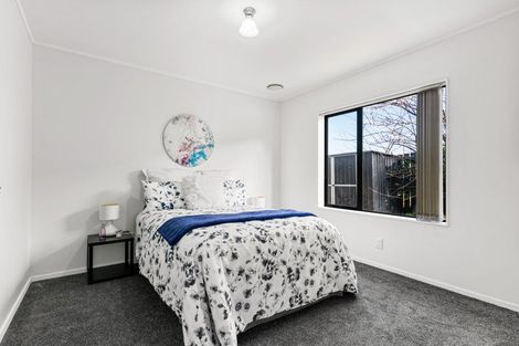 Photo of property in 9 Eloise Place, Clendon Park, Auckland, 2103
