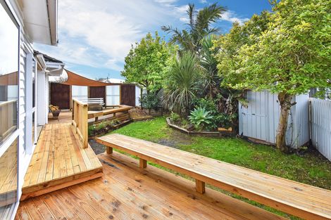 Photo of property in 1/91 Beach Road, Pahurehure, Papakura, 2113