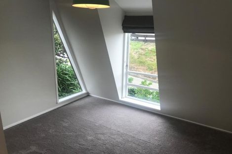 Photo of property in 2/49 Mandalay Terrace, Khandallah, Wellington, 6035