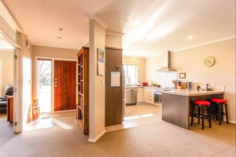 Photo of property in 14 Palliser Place, Poraiti, Napier, 4112