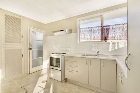 Photo of property in 16a Nogat Avenue, Papatoetoe, Auckland, 2024