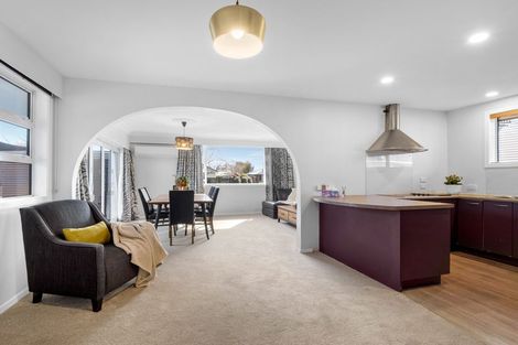 Photo of property in 88 Farquhars Road, Redwood, Christchurch, 8051