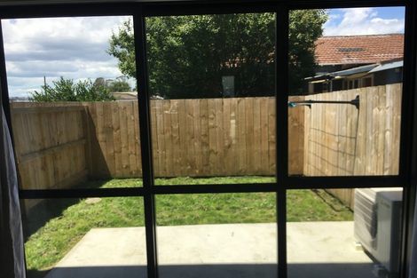 Photo of property in 26 Clay Works Lane, New Lynn, 0600