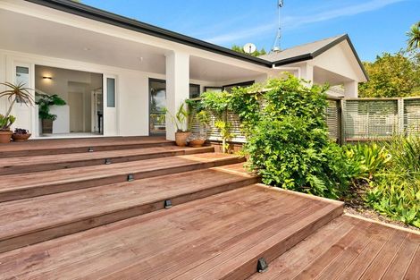 Photo of property in 11 The Close, Greenhithe, Auckland, 0632