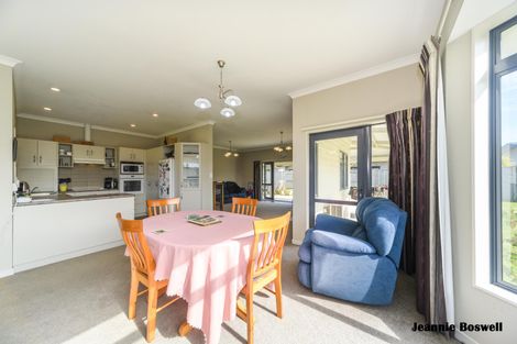 Photo of property in 71 Bryant Street, Takaro, Palmerston North, 4412