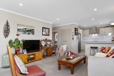 Photo of property in Waterview Estate, 53/4 Greystone Place, Omokoroa, 3114