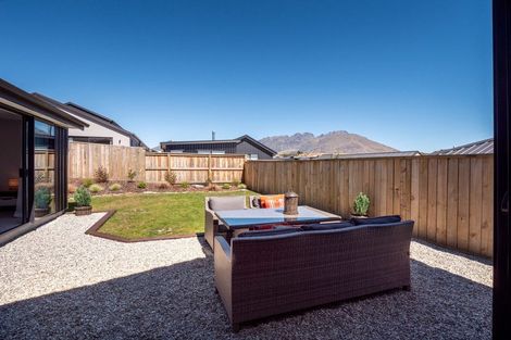 Photo of property in 11 Till Street, Jacks Point, 9371