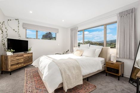 Photo of property in 61 Quadrant Heights, Paraparaumu, 5032