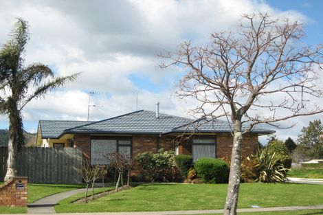 Photo of property in 12 Edgewater Grove, Whakatane, 3120