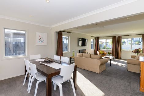 Photo of property in 35 Rodeo Drive, Kelvin Grove, Palmerston North, 4414