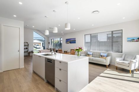 Photo of property in 12 Croatia Avenue, Huapai, Kumeu, 0810