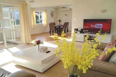 Photo of property in 13 Clovelly Road, Bucklands Beach, Auckland, 2012