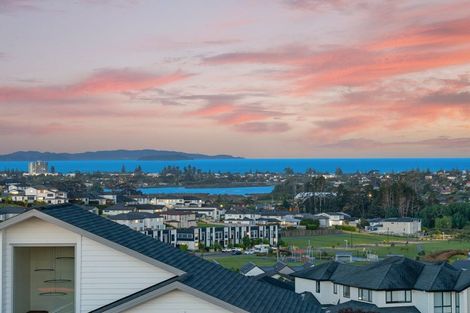 Photo of property in 129 Wainui Road, Silverdale, 0932