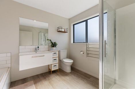 Photo of property in 11 Guano Crescent, Cromwell, 9310