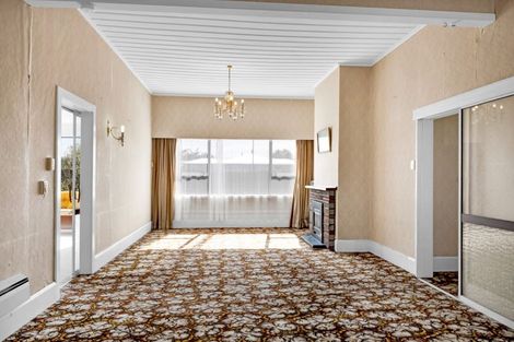 Photo of property in 16 Old South Road, Okato, 4335