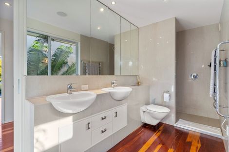 Photo of property in 7 Eric Price Avenue, Takapuna, Auckland, 0620