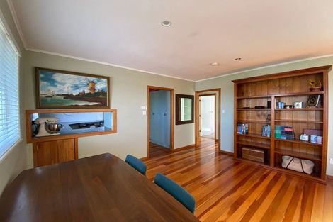 Photo of property in 12 Whittle Place, New Windsor, Auckland, 0600