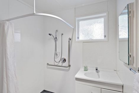 Photo of property in 2 Croft Place, Culverden, 7392