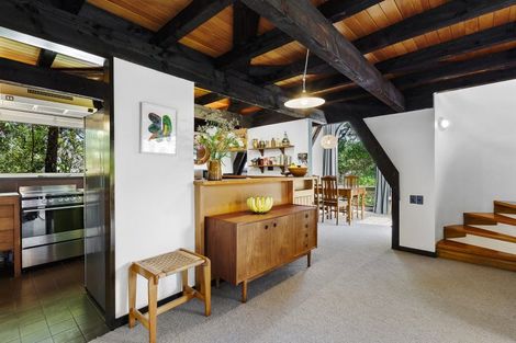 Photo of property in 74 Chatsworth Road, Silverstream, Upper Hutt, 5019