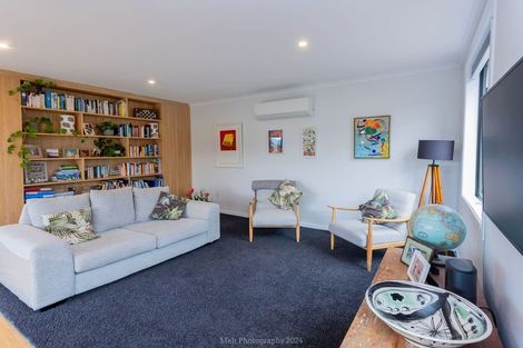 Photo of property in 18 Greenacres Street, Macandrew Bay, Dunedin, 9014