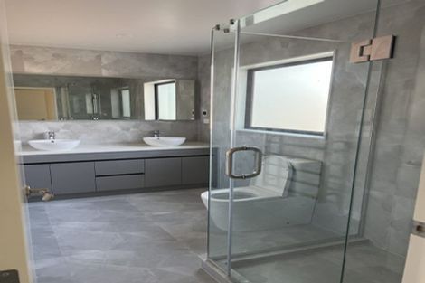 Photo of property in 2a Askew Place, Farm Cove, Auckland, 2012