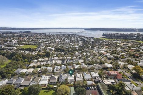 Photo of property in 8 Wellpark Avenue, Grey Lynn, Auckland, 1021