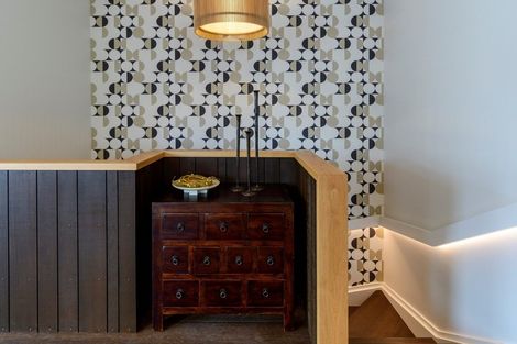 Photo of property in 337 Devonport Road, Tauranga, 3110