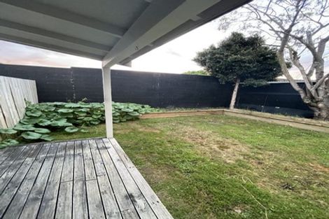 Photo of property in 1/127 Clevedon Road, Papakura, 2110