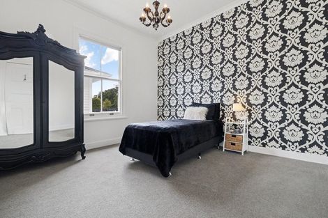 Photo of property in 100 Pukekohe East Road, Pukekohe, 2677