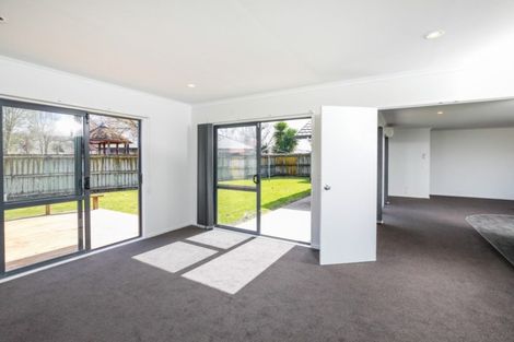 Photo of property in 4 Twickenham Place, Nawton, Hamilton, 3200