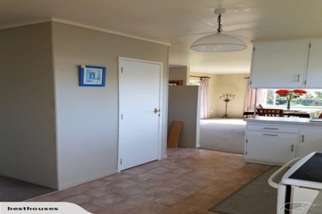 Photo of property in 28 Ripiro Drive, Baylys Beach, Dargaville, 0377
