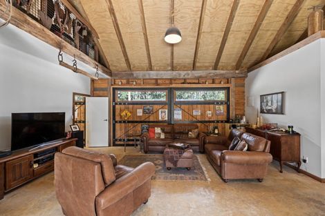 Photo of property in 42 Oyster Point Road, Kaukapakapa, Warkworth, 0984