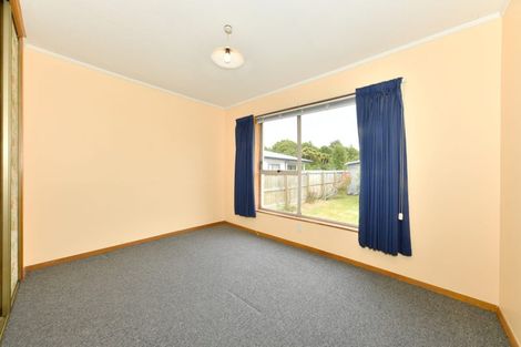 Photo of property in 31 Denniston Crescent, Redwood, Christchurch, 8051