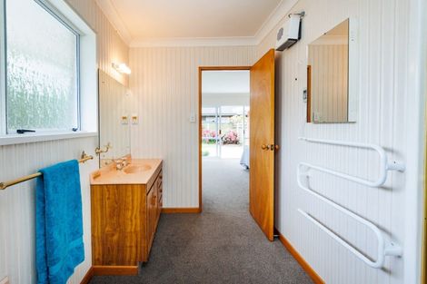 Photo of property in 12 Hind Place, Hokowhitu, Palmerston North, 4410