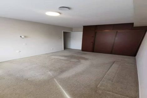 Photo of property in 2/11 Manor Place, Bryndwr, Christchurch, 8053