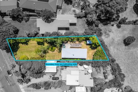 Photo of property in 25 Te Moana Road, Waikanae Beach, Waikanae, 5036