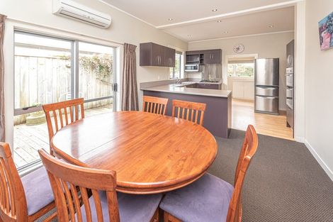 Photo of property in 3 Moore Avenue, Tawhero, Whanganui, 4501