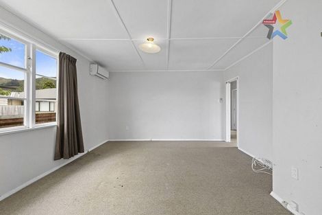 Photo of property in 10 Atiawa Crescent, Waiwhetu, Lower Hutt, 5010