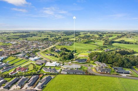 Photo of property in 50 William Andrew Road, Pukekohe, 2120
