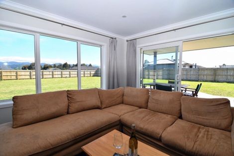 Photo of property in 8 Hartley Avenue, Carterton, 5713