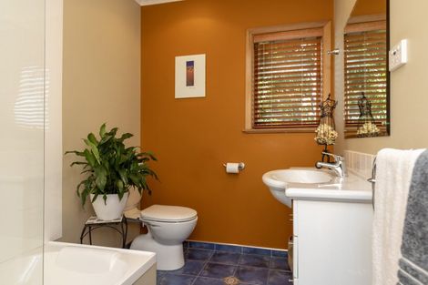 Photo of property in 5 Eatwell Avenue, Paraparaumu Beach, Paraparaumu, 5032