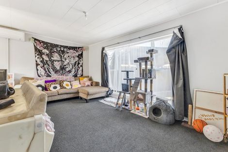 Photo of property in 22 Cook Street, Marfell, New Plymouth, 4310