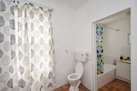 Photo of property in 107 Morton Street, Strathern, Invercargill, 9812